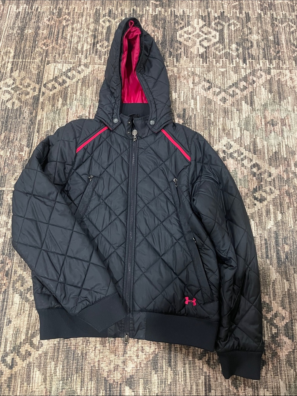 Women’s Under Armour Black Quilted Hooded Puffer Jacket with Pink Lining XL